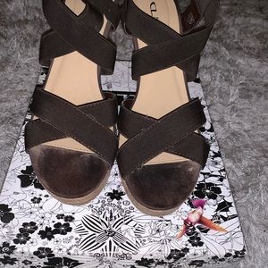 Ladies sandals